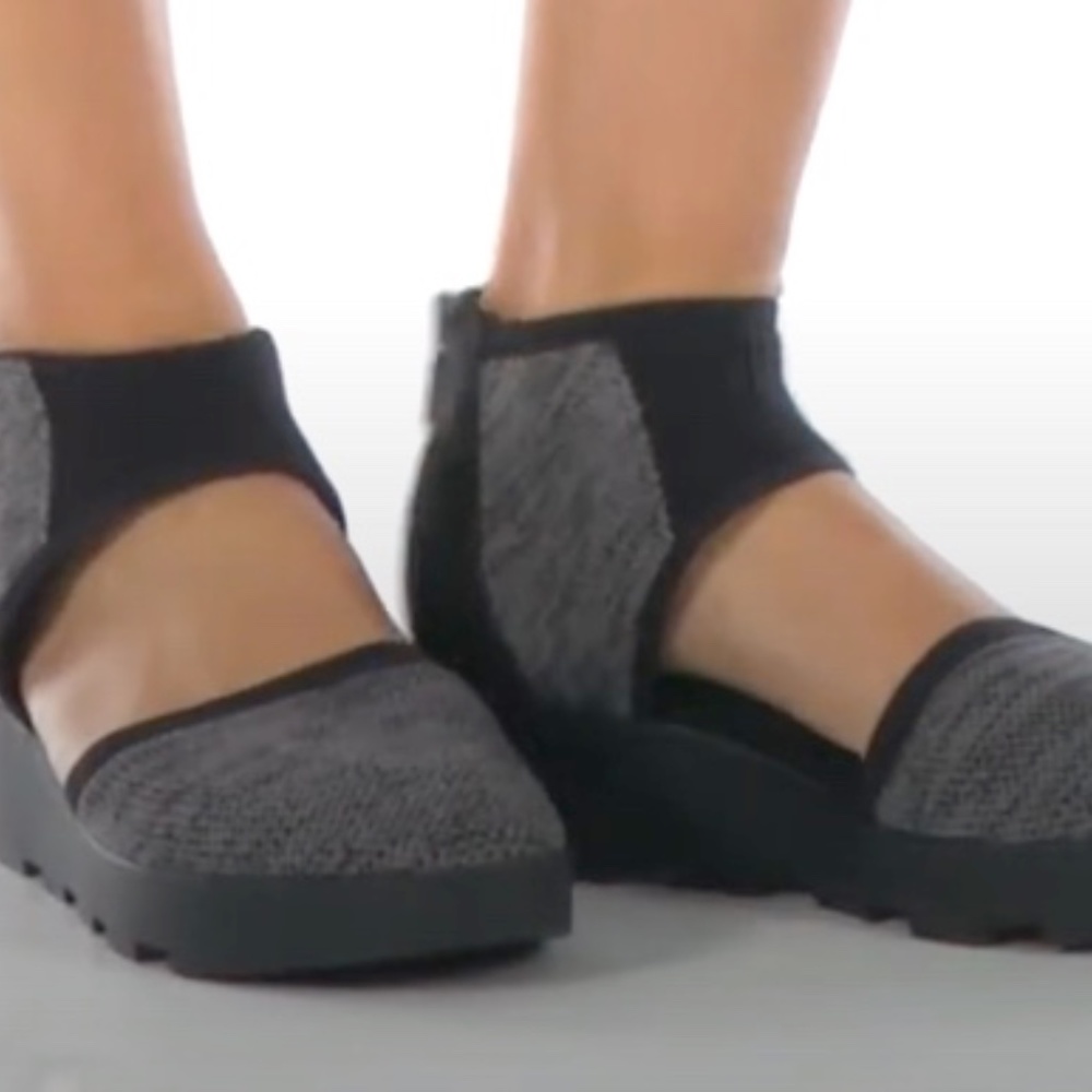 Eileen Fisher 8.5 Ogden Black/Graphite Mary-jane stretch wedge sandal shoe NWB